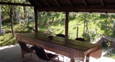 Apartmani Popovic, Privatunterkunft im Ort Vrdnik, 