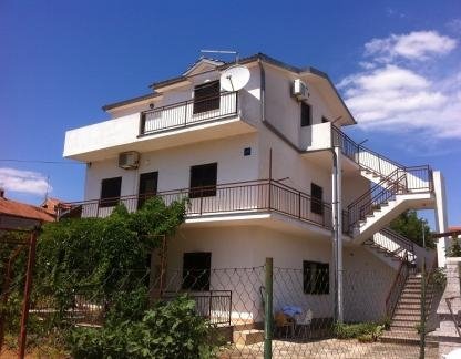 Vila Marija, Privatunterkunft im Ort Pirovac, Kroatien