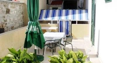 Apartmani Regina Centar, Privatunterkunft im Ort Bol, Kroatien