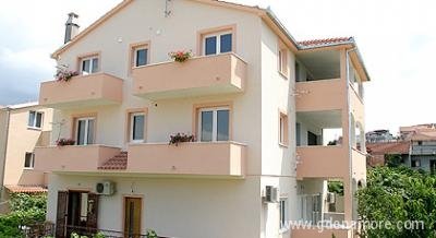 Apartmani Belas, Privatunterkunft im Ort Trogir, Kroatien